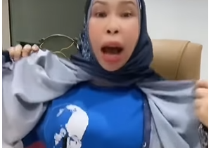 "Selak Tudung, Tunjuk T*tek," Ramai  Sakit Mata Tengok Aksi Vida Menggeletis Pakai Baju BN