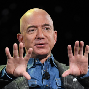 Bilionair Jeff Bezos Derma AS$123 Juta Untuk Benteras Masalah Gelandangan Di Seluruh Dunia