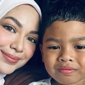 Ustazah Asma Harun Ketuai Bacaan Yassin Buat Nad Zainal, Lebih 4,500 Masuk Sesi Live