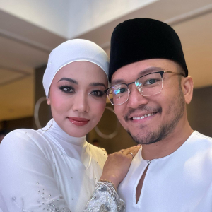 Netizen Risau Shaheizy Sam Minta Payung Emas, Tak Takut Bini Ke?