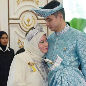 'Tolong Mama' - Comel Betullah Raja Permaisuri Agong Buli Anak-anak!