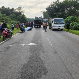 Dua Penunggang Motor Maut, Bertembung Satu Sama Lain