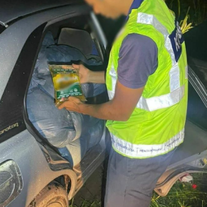 Cubaan Seludup Ke Thailand Gagal, Lelaki Lari Tinggalkan 850kg Minyak Peket Dalam Kereta