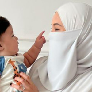 "Sikit-Sikit Masuk Bilik Umi,"Neelofa Bangga Bilal Baru Usia 10 Bulan Dah Mula Berjalan