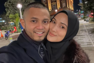 Hairul Azreen Periang Buat Hanis Zalikha Seronok Bersama