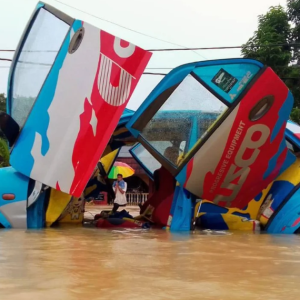 Mampu Menangis Di Tepi Bucu- Dah Ubah Suai Wira RM40 Ribu, Tenggelam Dalam Banjir Pula