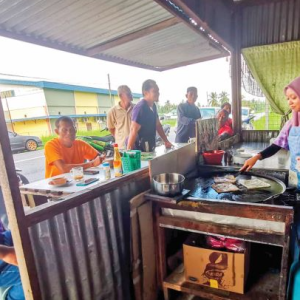 Sehari 400 Keping, Roti Canai Anak Dara Yang Tebar Laku Keras