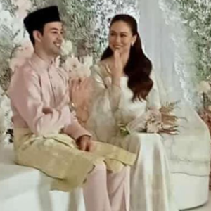 Tunjuk Jari Atas Pelamin, Raysha Rizrose Dah Bertunang?