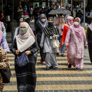 48 Peratus Rakyat Malaysia Tak Nak Pakai Pelitup Muka