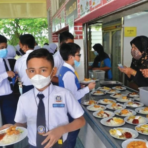 Makanan Kantin Naik Harga - 'Jangan Pula Menteri Pendidikan Cari Formula Ajaran Rafizi Ramli'