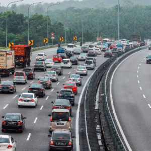 Raya Cina: PLUS Nasihat Pengguna Keluar Sebelum 9 Pagi