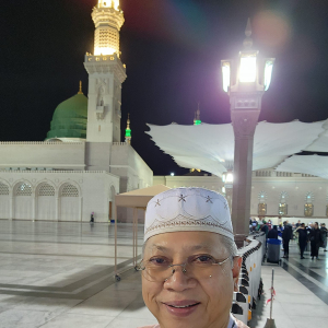 'Ampuni Daku' - Annuar Musa Kerjakan Umrah