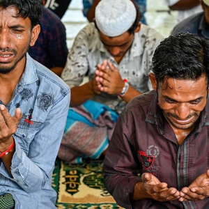 Macam Sajak Usman Awang, Semua Boleh Jadi Melayu - Rohingya Beban Kekal Di Malaysia