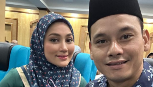 Aidil Aziz Dan Fasha Sandha Teruja Tunai Umrah Bersama