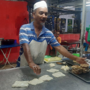 Masih Jual Roti Canai Dan Murtabak RM1 Sejak 22 Tahun Lepas, Ambil Untung Sikit Je