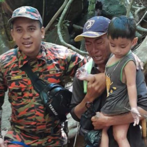 Budak 2 Tahun Hilang Di Hutan Dah Ditemui! Bertenaga Walau 23 Jam Tak Makan Dan Minum