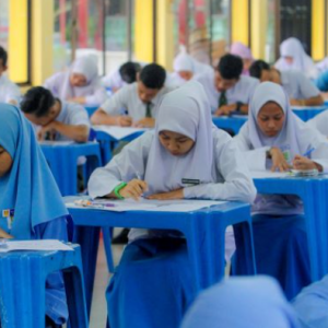 Ramai Pelajar SPM Mengadu Susah Di Twitter, 'Goreng Je Jawapan Sebab Soalan PAI Susah!