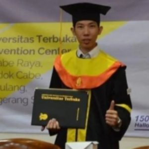 Terlajak Genius! Lelaki Miliki 41 Ijazah, Hari-Hari Belajar Termasuk Hujung Minggu