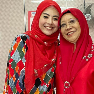 'Abah Pesan Jangan Gaduh' - Nurulhidayah Minta Maaf Pada Cik Zatin Kerana Tanding Calon Ketua Wanita UMNO Bagan Datuk