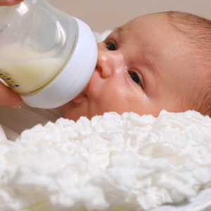 Scammer Makin Licik, Buat Cerita Sedih Tipu 2 Hari Anak Tak Minum Susu! Siap Sumpah Tunjuk Botol Kosong