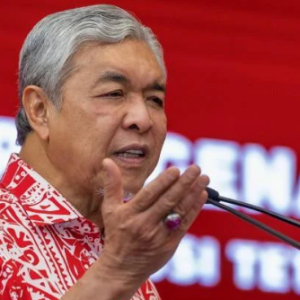 Zahid Hamidi Rayu UMNO Diberi Mandat 5 Tahun, "Masalah Air Di Kelantan Akan Selesai!"