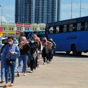 Tak Bayar Cukai, Warga Asing Boleh Kirim RM10 Bilion Setahun Ke Kampung