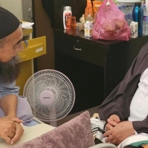 Paru-Paru Berair, Jangkitan Kuman Di Paru-Paru Dan Jantung Bengkak- Ustaz Azhar Idrus Masuk Hospital