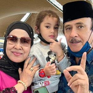 "Tak Kisahlah Syamsul Baik Dengan Keluarga Kazar, Tapi Jangan Biarkan Ibu Sendiri Menangis,"-Yusof Haslam