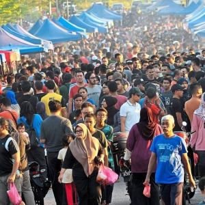 'Ayahanda' Tapak Bazar JB Tak Seteruk KL