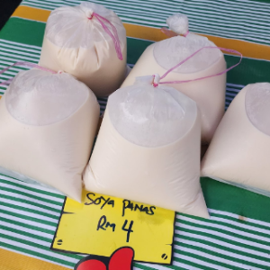 Pelanggan Merungut Air Soya RM6, Terus Beli Air Kotak Di Kedai Cuma RM2- Peniaga Bazar Akhirnya 'Tunduk' Terus Turunkan Harga