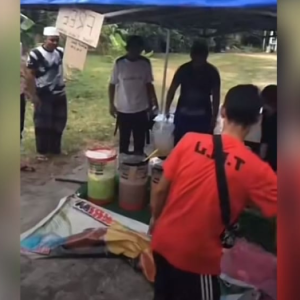 Ramai Kesian Tengok Meja Peniaga  Patah, Rugi Air Balang Jualan Jatuh