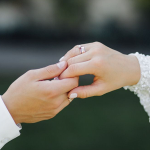 Bakal Mak Mentua Tak Bercakap, Jawab Sepatah-Sepatah Je-Gadis Dilema Nak Teruskan Kahwin Atau Tidak