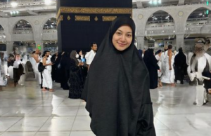 "I'm So Lucky And Blessed," Daiyan Trisha Menangis Hujan Turun Sebaik Tiba Di Makkah