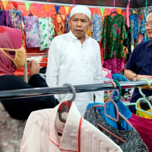 Butik Rakyat Rahmah Sedia Lebih 35,000 Pakaian Percuma Jadi Pilihan Pengunjung