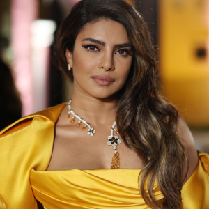 Priyanka Ke Hollywood Kerana ‘Politik’ Bollywood