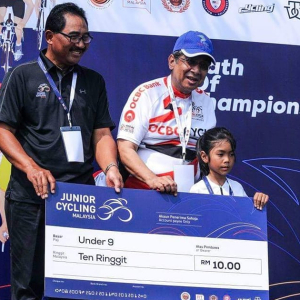 Susah Payah Kayuh Basikal, Junior Cycling Malaysia Bagi Hadiah RM10 Je?