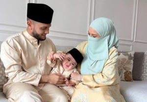 Neelofa Dapat Izin Haris Ismail Untuk Pilih Baju Raya Sedondon, Tak Harap Bilal Dapat Duit Raya RM14 Ribu