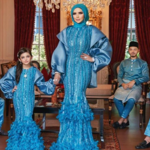 Gambar Raya Keluarga Rozita Che Wan Paling Dinanti- Setiap Tahun Macam Diva, Meletop Habis