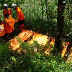 28 Dibunuh Dukun ‘Ganda Duit', Polis Masih Giat Menggali Untuk Keluarkan Mayat Mangsa