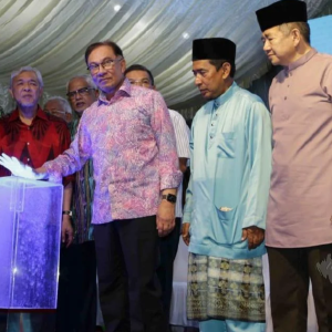 PM Nafi Dendam, Menganak Tiri Negeri Pembangkang