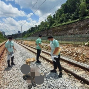 Identiti Tak Dapat Dikenal Pasti- Baring Atas Landasan Seputeh, Lelaki Mati Dirempuh Komuter