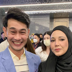 Bergambar Rapat, Farid Kamil Dengan Fathia Latiff Ada Apa-Apa Ke?