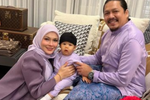 Sibuk Sangat Jaga Anak, Mona Allen Sampai Tak Perasan Termuat Naik Gambar Tak Berhijab