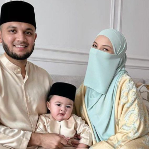 Bercinta Sampai Syurga Nunha, Tak Menahan Tengok Neelofa Sweet Jalan Berpimpin Dengan PU Riz