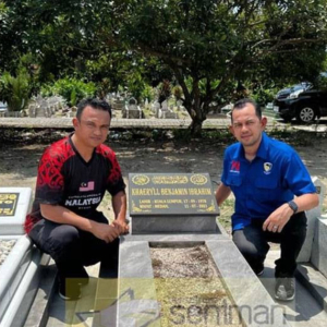 'Terima Kasih Mudahkan Urusan Seniman Ziarah Pusara Benjy'