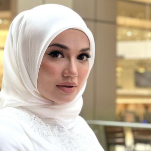 Buang Masa Cakap Pasal Syamsul Yusof, Puteri Sarah Nak 'Fly High'