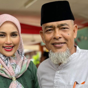 "Spoil Mood!" - Ramai Meluat Fasha Sandha 'Up' Gambar Dengan Kazar