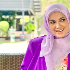 "Kita Dah Baiklah Dengan Dia, Jadi Friend-Friend," Puteri Sarah Terbitkan Buku, Tulis Yang Baik-Baik Tentang Syamsul Yusof