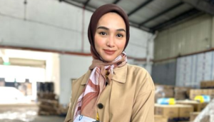 Menangis Satu Kedai Dengar, Tya Ariffin Dipuji-Puji Belikan Alat Permainan Untuk Budak Sindrom Down