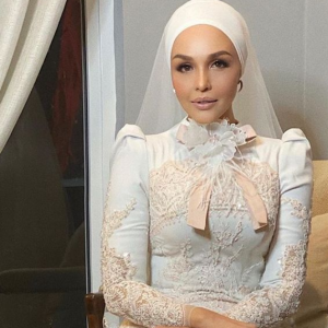 Tampil Dengan Lagu 'Kau', Noryn Aziz Kata Sesuai Untuk 'Wedding'